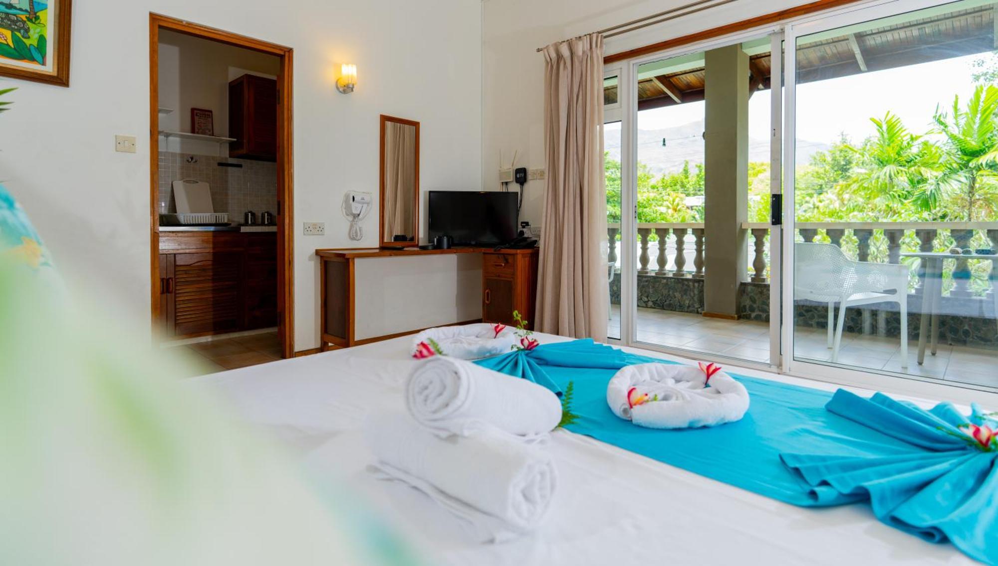 Romance Bungalows Beau Vallon  Exteriör bild