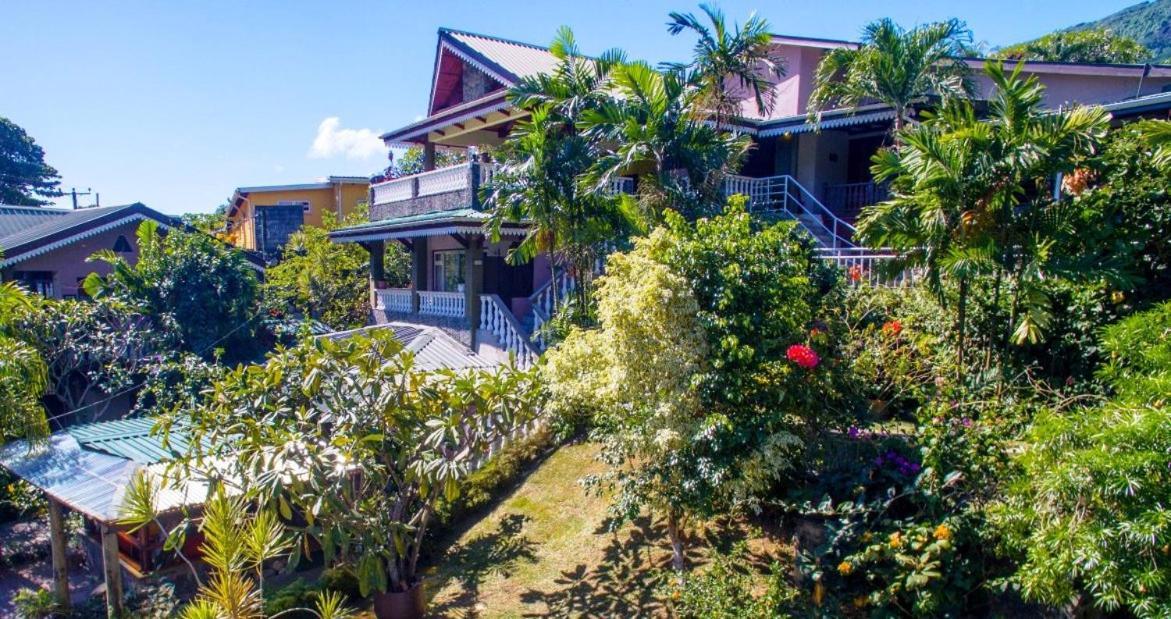 Romance Bungalows Beau Vallon  Exteriör bild